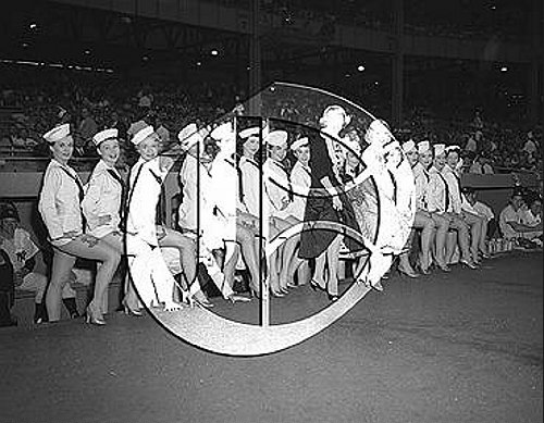 Anchors Away Show at Yankee Stadium55N0193